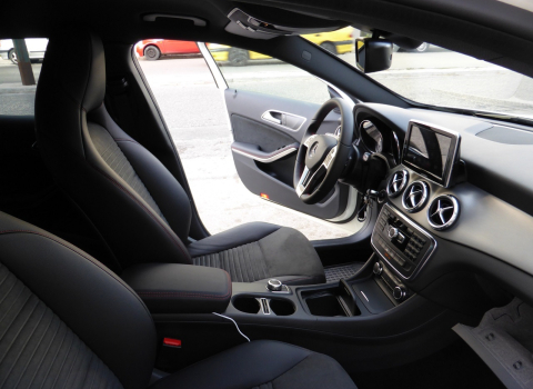 Mercedes GLA 180 Cdi. Navigation - Android.