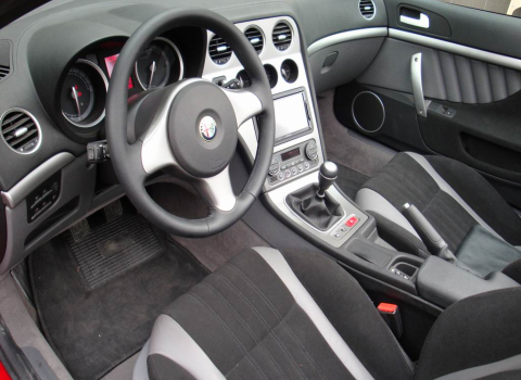 Alfa Romeo Spider. Car Cinema Navigation kenwood DDX8022BT.