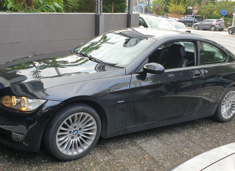 BMW 1 Series E-92. Apple Car Play, Android Auto Wireless.