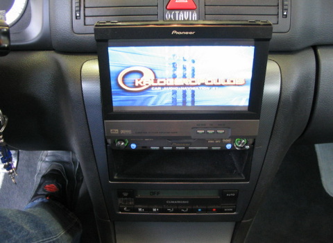 Car Cinema Pionner AVH-P6600DVD.