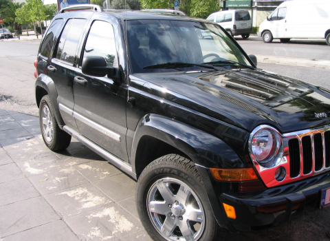 Cherokee 3 7 Liberty Trail Rated Car Cinema Pioneer Avic X1R.