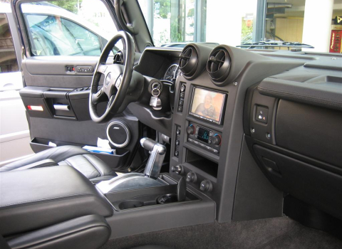 Hummer H2. Car Multimedia Navi Kenwood DDX-6029-Eton-Xenon.