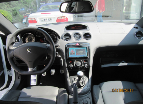 Peugeot RCZ Kenwood DNX9260BT. 