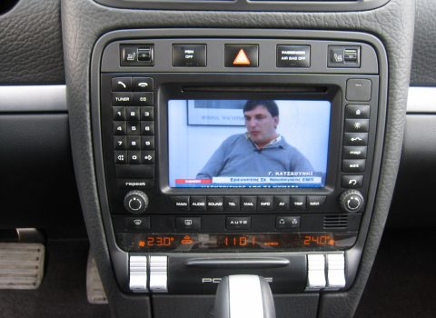 Porsche Cayenne 2006. Car Cinema Pioneer-Eton.