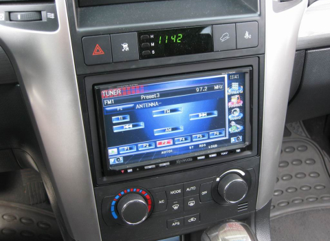 Chevrolet Captiva Car Cinema Kenwood DNX 7200.
