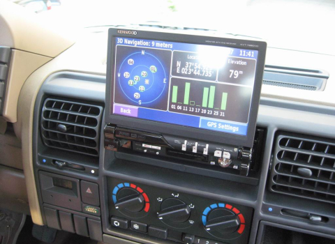 Land Rover. Car Cinema Navigation Kenwood KVT-729DVD - KNA-G520.