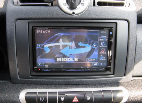 Smart ForTwo. Car Cinema Kenwood DNX8220BT.