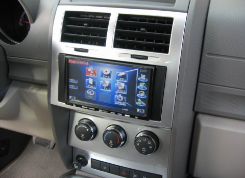 Dodge Nitro. Car Cinema Kenwood DDX 7029.