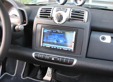 Smart. Car Cinema  Clarion Max-678RVD.