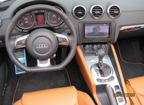 Audi TT. Car Cinema Navigation Kenwood DNX8220BT.