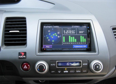 Honda Civic Hybrid - Car Cinema Kenwood DNX8220