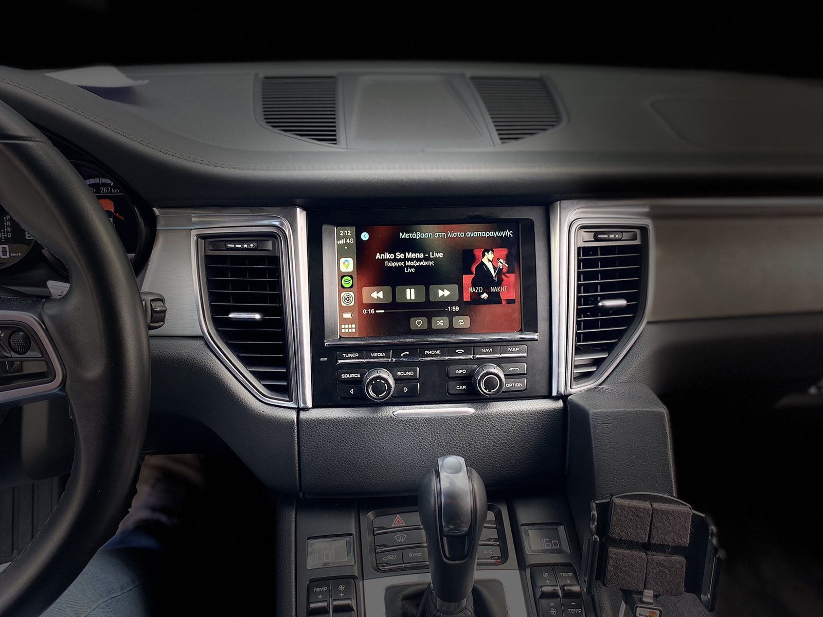 Porsche Macan Wireless Apple CarPlay/Android Auto, Unique Auto